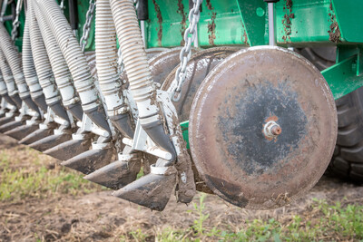 Aktuelle Technik für Transport und Ausbringen von Wirtschaftsdüngern im praktischen Feldeinsatz beobachteten rund 1.200 Besucherinnen und Besucher bei der Maschinenvorführung am 06.09.2018 in Nortrup (Osnabrück). - © Wolfgang Ehrecke Aktuelle Technik für Transport und Ausbringen von Wirtschaftsdüngern im praktischen Feldeinsatz beobachteten rund 1.200 Besucherinnen und Besucher bei der Maschinenvorführung am 06.09.2018 in Nortrup (Osnabrück).