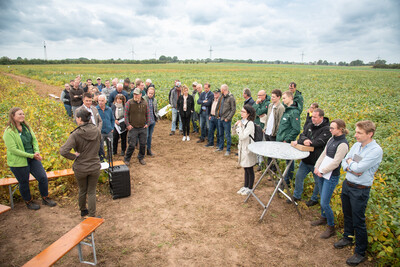 LeguNet-Soja-Feldtag der Landwirtschaftskammer Niedersachsen in Blender im Kreis Verden.