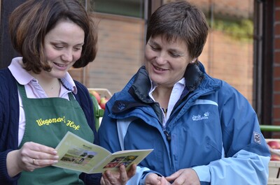Beratungsgespräch zur Direktvermarktung - © Andreas Teichler Beratungsgespräch zur Direktvermarktung