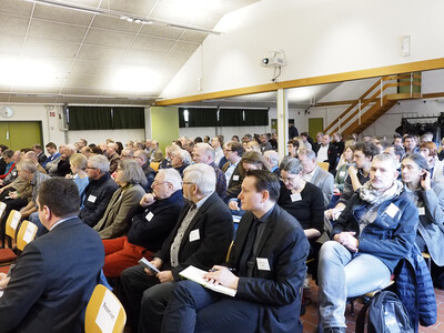 Besucher der Fachveranstaltung zum Thema Torfersatz