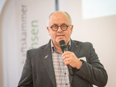 Prof. Dr. Hubert Korte (Hochschule Osnabrück, Fachbereich Landtechnik) als Referent auf der 14. Beraterhochschultagung der Landwirtschaftskammer Niedersachsen am 21.10.2024 in der Hochschule Osnabrück.