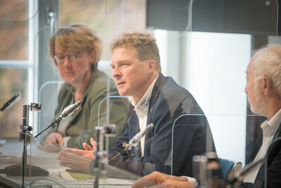 Pressekonferenz der Allianzpartner der Vereinbarung Der Niedersächsische Weg in Hannover: Am 29.10.2020 wurden die ausgehandelten Eckpfeiler für mehr Natur- und Artenschutz vorgestellt und diese erneut mit einer Unterschrift bekräftigt.