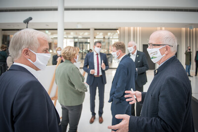 Pressekonferenz der Allianzpartner der Vereinbarung Der Niedersächsische Weg in Hannover: Am 29.10.2020 wurden die ausgehandelten Eckpfeiler für mehr Natur- und Artenschutz vorgestellt und diese erneut mit einer Unterschrift bekräftigt.