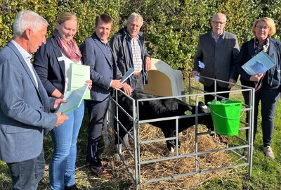 Übergabe des neuen Leitfadens in Suderburg (Landkreis Uelzen)