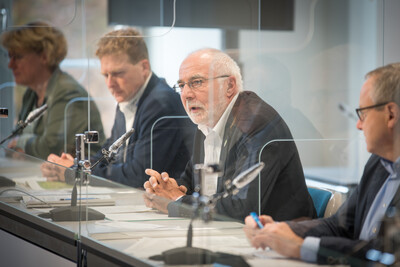 Pressekonferenz der Allianzpartner der Vereinbarung Der Niedersächsische Weg in Hannover: Am 29.10.2020 wurden die ausgehandelten Eckpfeiler für mehr Natur- und Artenschutz vorgestellt und diese erneut mit einer Unterschrift bekräftigt.