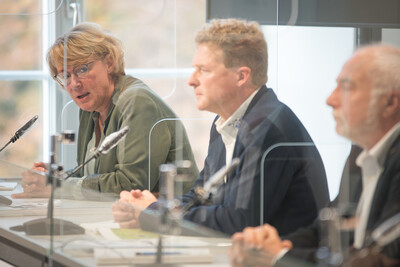 Pressekonferenz der Allianzpartner der Vereinbarung Der Niedersächsische Weg in Hannover: Am 29.10.2020 wurden die ausgehandelten Eckpfeiler für mehr Natur- und Artenschutz vorgestellt und diese erneut mit einer Unterschrift bekräftigt.