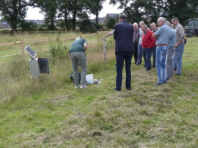 Wichtiges Thema - Informationen zur Elektrifizierung von Herdenschutzzäunen - © Michael Sluiter Wichtiges Thema - Informationen zur Elektrifizierung von Herdenschutzzäunen