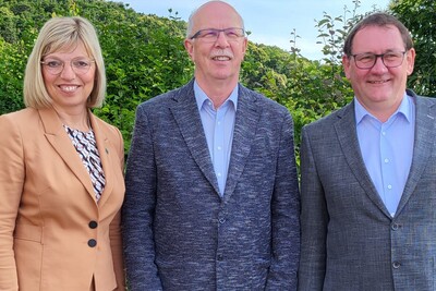 Präsidium des Verbands der Landwirtschaftskammern bestätigt (v.l.): Ute Volquardsen (Vizepräsidentin), Niedersachsens Kammerpräsident Gerhard Schwetje (Präsident) und Oliver Beitzel (Vizepräsident).