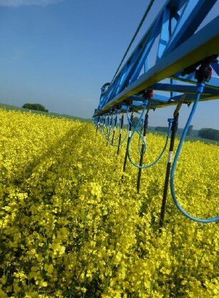 Dropleg-Düsen im Einsatz - © Jörg Garrelts Dropleg-Düsen im Einsatz