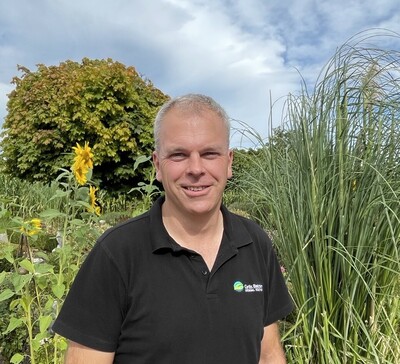 Jan Remmers hat es zur Routine werden lassen, morgens die erste Stunde im Büro zu verbringen. - © Anne Dirking Jan Remmers hat es zur Routine werden lassen, morgens die erste Stunde im Büro zu verbringen.