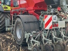 Digitalisierung im Ackerbau: Eine Exkursion der Beraterhochschultagung führte nach Bohmte auf das Gut Arenshorst. Dort besteht seit 2021 ein Testfeld für digitale Maschinen und Anwendungen.