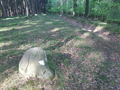 Historischer Grenzstein,Graben - © Lennart Hatesohl Historischer Grenzstein,Graben