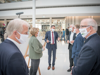 Pressekonferenz der Allianzpartner der Vereinbarung Der Niedersächsische Weg in Hannover: Am 29.10.2020 wurden die ausgehandelten Eckpfeiler für mehr Natur- und Artenschutz vorgestellt und diese erneut mit einer Unterschrift bekräftigt.