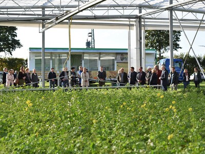 Das automatisch arbeitende Regenschutzdach in Hamerstorf ist am Donnerstag, 6. Oktober 2022, eingeweiht worden.