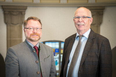 Gerhard Schwetje (rechts), Präsident der Landwirtschaftskammer Niedersachsen, und Kammerdirektor Dr. Bernd von Garmissen (Aufnahme vom 05.02.2024).